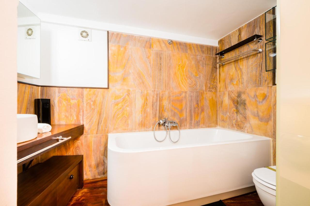 Stylish Loft Duplex - Alameda Apartment เซบีญา ภายนอก รูปภาพ